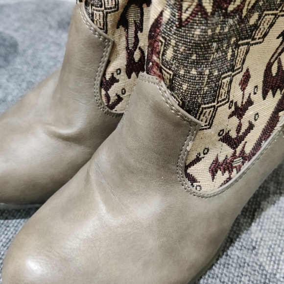 South Western Ankle Boots - 7 - Picture 5 of 7